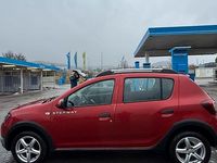 Gebraucht Dacia Sandero Stepway 90 PS (66 kW) 2015 Rot Kleinwagen