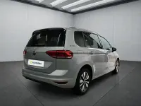 Gebraucht VW Touran 150 PS (110 kW) 2025 Silber Van / Kleinbus