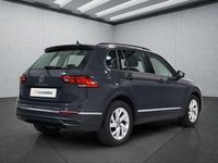 Gebraucht VW Tiguan 131 PS (96 kW) 2022 Grau SUV
