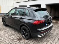 Gebraucht VW Tiguan Sport 150 PS (110 kW) 2023 Schwarz SUV