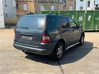 Gebraucht Mercedes ML320 218 PS (160 kW) 2002 Schwarz SUV