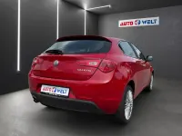 Gebraucht Alfa Romeo Giulietta 120 PS (88 kW) 2017 Rot Kleinwagen