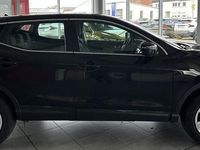 Gebraucht Nissan Qashqai Acenta 116 PS (85 kW) 2016 Violett SUV