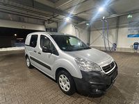 Gebraucht Peugeot Partner 120 PS (88 kW) 2015 Silber Van / Kleinbus