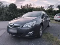 Gebraucht Opel Astra Selection 116 PS (85 kW) 2010 Grau Kombi