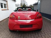 Gebraucht Opel Tigra 90 PS (66 kW) 2004 Rot Cabrio