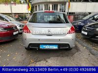 Gebraucht Peugeot 308 Active 120 PS (88 kW) 2011 Silber Limousine