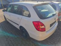 Gebraucht Skoda Fabia Ambition 90 PS (66 kW) 2012 Weiß Kombi