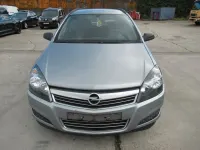 Usata Opel Astra 90 CV (66 kW) 2007 Argento Station wagon