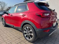 Gebraucht Kia Stonic Vision 120 PS (88 kW) 2017 Rot SUV