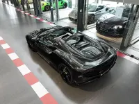 Gebraucht Ferrari 296 663 PS (487 kW) 2025 Schwarz Cabrio