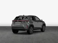 Neu Toyota Yaris Cross 131 PS (96 kW) 2026 Grün SUV