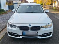 Gebraucht BMW 330 Sport Line 258 PS (189 kW) 2014 Weiß Kombi