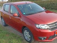 Gebraucht Dacia Sandero 75 PS (55 kW) 2013 Rot Limousine