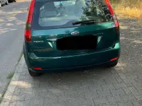 Gebraucht Ford Fiesta Ghia 80 PS (58 kW) 2003 Grün Kleinwagen