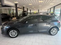 Gebraucht Renault Mégane III LIMITED 116 PS (85 kW) 2015 Grau Limousine