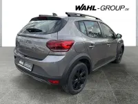 Neu Dacia Sandero Extreme 110 PS (80 kW) 2025 Grau Limousine