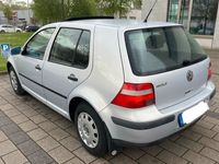 gebraucht VW Golf IV 1.6 Automatik Schiebedach Rentnerfahrzeug