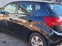 Gebraucht Kia Venga Attract 90 PS (66 kW) 2010 Schwarz Kleinwagen