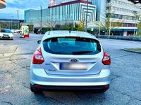 Gebraucht Ford Focus 125 PS (91 kW) 2011 Silber Kleinwagen
