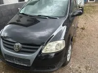 Gebraucht VW Fox 58 PS (42 kW) 2005 Schwarz Kleinwagen