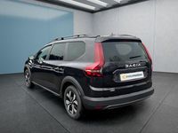 Neu Dacia Jogger 141 PS (103 kW) 2025 Grün Van / Kleinbus