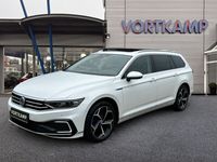 Gebraucht VW Passat GTE 218 PS (160 kW) 2020 Oryxwhite perlmutteffekt Kombi