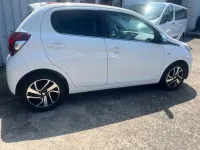 Gebraucht Peugeot 108 Top! Collection 72 PS (52 kW) 2019 Weiß Limousine