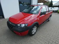 Gebraucht Fiat Strada 84 PS (61 kW) 2009 Rot Pickup