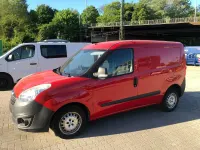 Używany Opel Combo 90 KM (66 kW) 2014 Czerwony Minivan