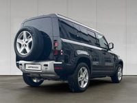 Gebraucht Land Rover Defender SE 202 PS (148 kW) 2024 Santorini black SUV