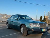 Gebraucht Mercedes E260 170 PS (125 kW) 1992 Blau Limousine