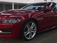 Gebraucht Jaguar XE R-Sport 179 PS (131 kW) 2016 Rot Limousine