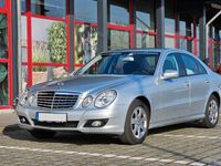 Gebraucht Mercedes E200 Classic 184 PS (135 kW) 2008 Silber Limousine