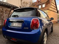 Gebraucht Mini Cooper 136 PS (100 kW) 2019 Blau Kleinwagen