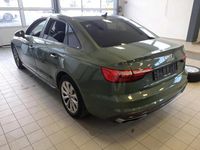 Gebraucht Audi A4 Advanced 136 PS (100 kW) 2023 Grün Limousine