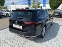 Gebraucht VW Passat Elegance 150 PS (110 kW) 2021 Deep black perleffekt Kombi