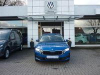 Gebraucht Skoda Octavia Essence 116 PS (85 kW) 2026 Raceblau metallic Kombi