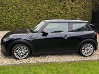 Gebraucht Mini Cooper Classic 136 PS (100 kW) 2023 Blau Kleinwagen