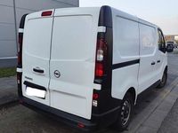 Gebraucht Opel Vivaro 95 PS (69 kW) 2016 Weiß Van / Kleinbus