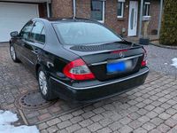 Second-hand Mercedes E200 184 CP (135 kW) 2006 Negru Berlinǎ