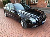 Gebraucht Mercedes E220 Avantgarde 170 PS (125 kW) 2006 Schwarz Limousine