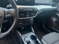 Gebraucht Ford Focus Cool & Connect 120 PS (88 kW) 2021 Blau Kombi