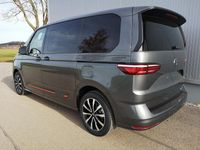 Neu VW Multivan Comfortline 150 PS (110 kW) 2026 Indiumgrau metallic Van