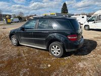 Gebraucht Mercedes ML320 224 PS (164 kW) 2006 Schwarz SUV
