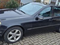 Gebraucht Mercedes C180 143 PS (105 kW) 2007 Schwarz Limousine