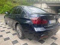 gebraucht BMW 318 d Automatik M-Paket Xenon CarPlay