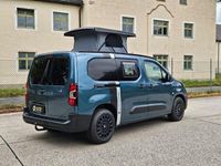 Neu Peugeot Partner 131 PS (96 kW) 2025 Grün Van / Kleinbus