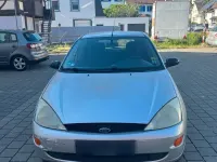 Brugt Ford Focus 100 HK (73 kW) 2000 Sølv Sedan