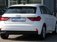 Gebraucht Audi A1 Sportback Advanced 2019 Weiss Kleinwagen